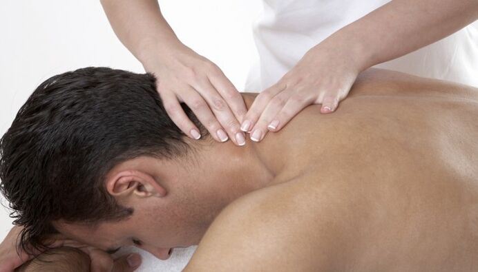 masaje para la osteocondrosis de la columna vertebral