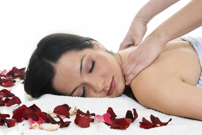 masaje de cuello para la osteocondrosis cervical